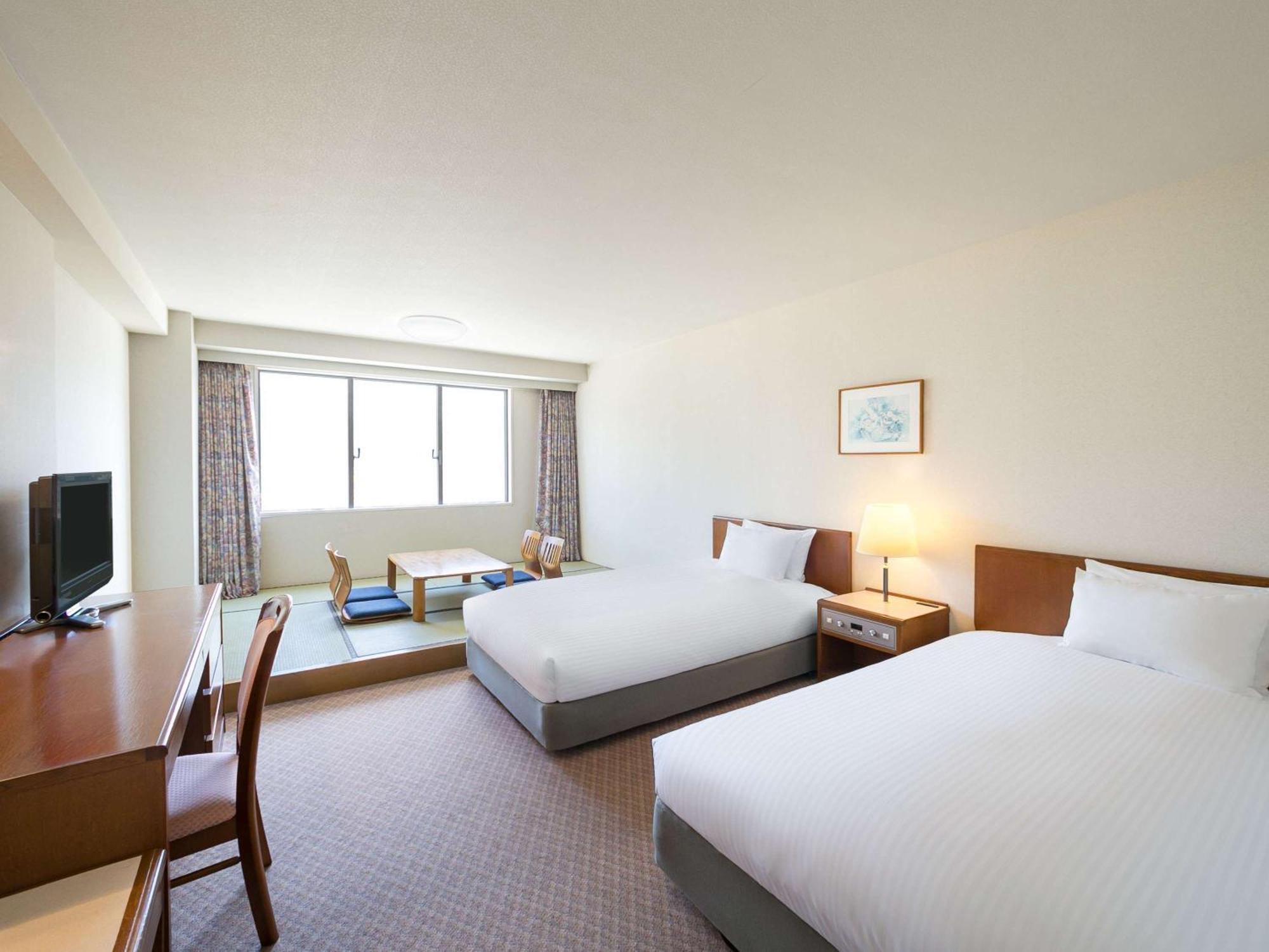 Grand Mercure Lake Hamana Resort & Spa Hamamatsu Exterior photo